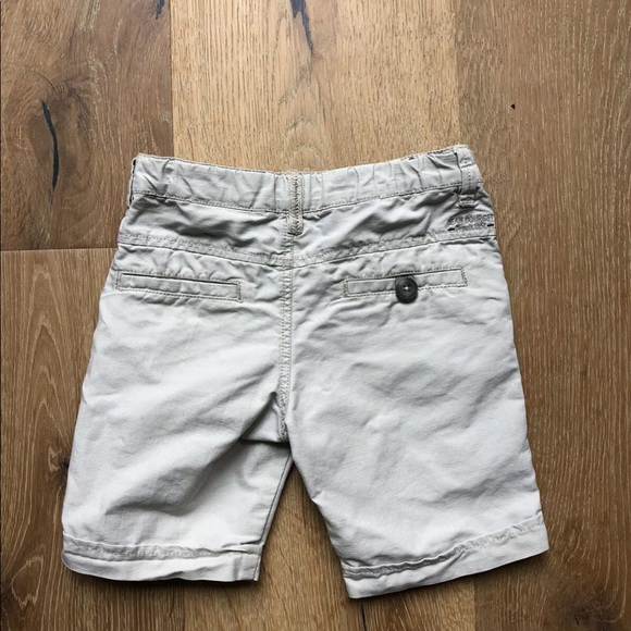 Toddler boys designer outfit size 2T - Picture 9 of 9